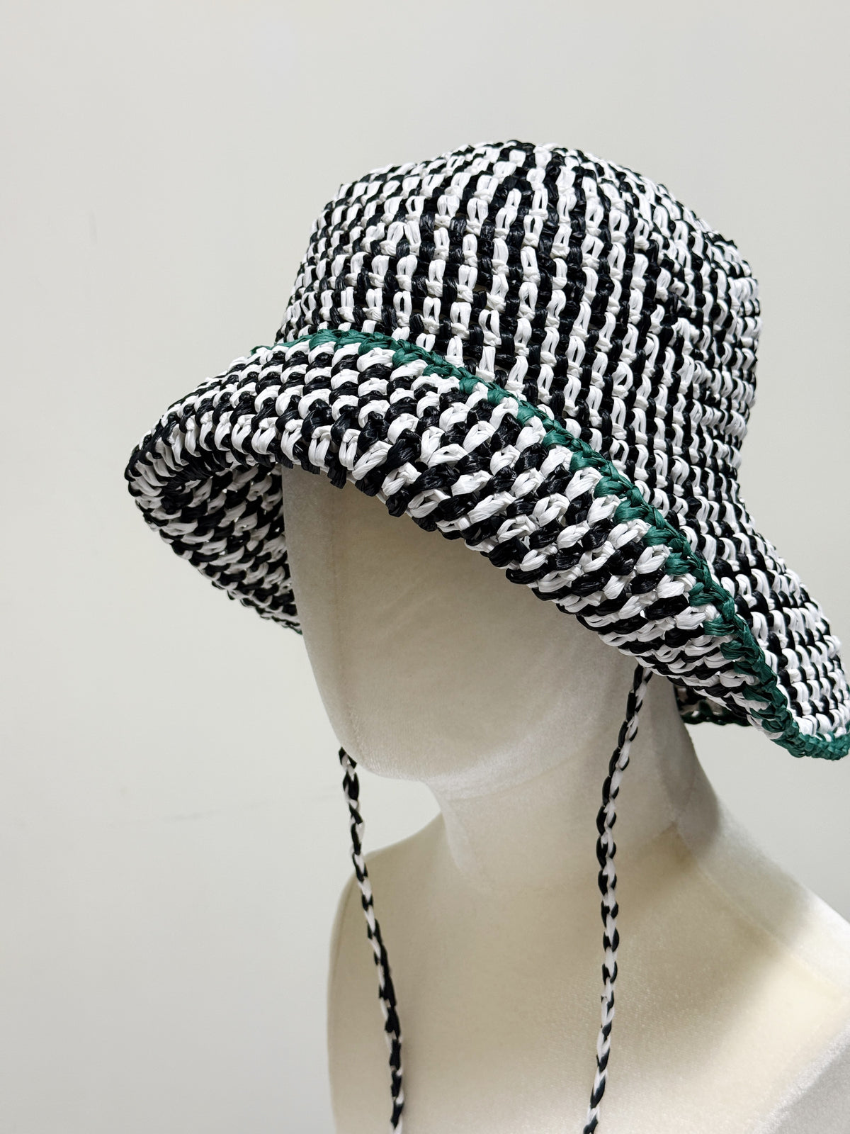 Cabana bucket hat